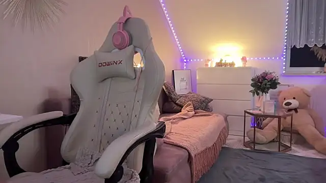 xxbabyxgiiirlxx online show from 02-03-26, 06:00