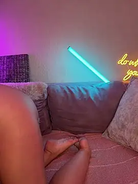 xxbabyxgiiirlxx online show from 06-25-26, 10:20