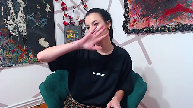 Snapshot of ZaSha__ chatting on 03-10-25, 07:33 ZaSha   online show from 03-10-25, 07:33