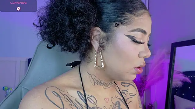 foxxy-lov3 online show from 10-16-25, 12:24
