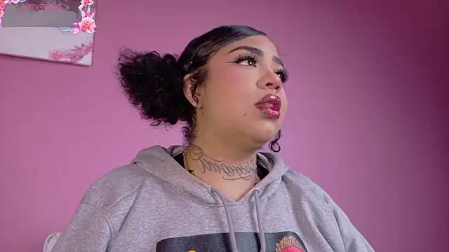 foxxy-lov3 online show from 03-14-26, 01:50