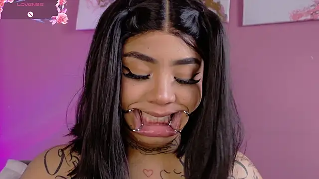 foxxy-lov3 online show from 03-31-26, 01:46