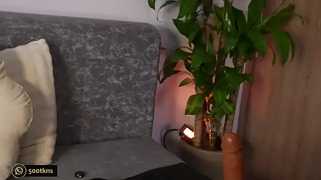 katie cruz online show from 11-05-25, 11:13