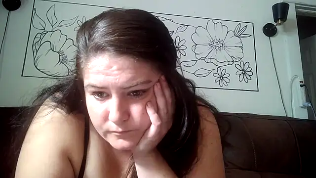 Snapshot of creativescholar1992 chatting on 09-08-25, 06:51 creativescholar1992 online show from 09-08-25, 06:51