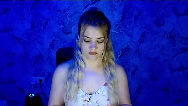Snapshot of nika_gold1 chatting on 05-23-26, 05:23 nika gold1 online show from 05-23-26, 05:23