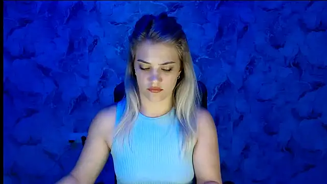 Snapshot of nika_gold1 chatting on 09-13-25, 06:19 nika gold1 online show from 09-13-25, 06:19