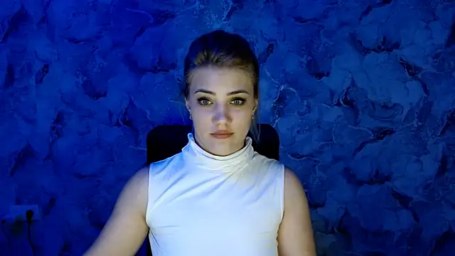 Snapshot of nika_gold1 chatting on 03-12-25, 07:47 nika gold1 online show from 03-12-25, 07:47