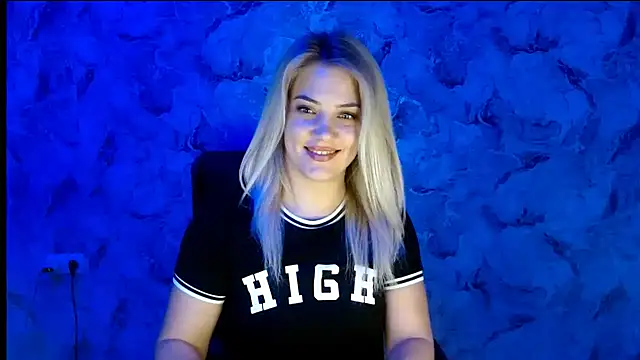 Snapshot of nika_gold1 chatting on 10-12-25, 03:57 nika gold1 online show from 10-12-25, 03:57