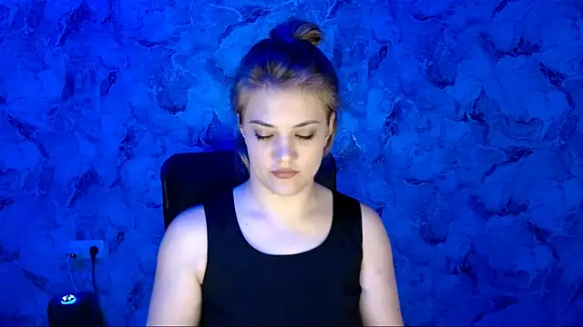 Snapshot of nika_gold1 chatting on 05-10-26, 07:38 nika gold1 online show from 05-10-26, 07:38