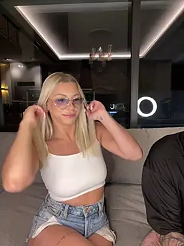 SexOnMyLvL online show from 05-19-26, 08:27