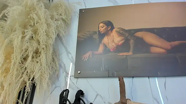 sofhiaa adaams online show from 12-03-25, 09:14