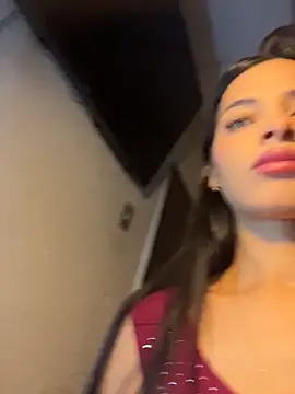 violetta-brown1 online show from 04-18-26, 12:35