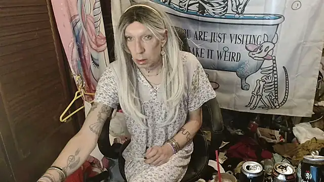 Ombeline1 online show from 02-06-26, 09:16