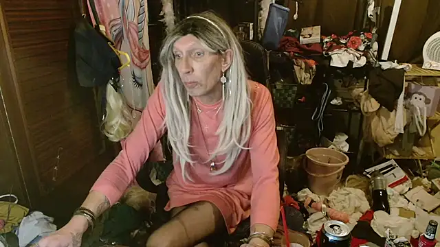 Ombeline1 online show from 01-08-26, 06:36