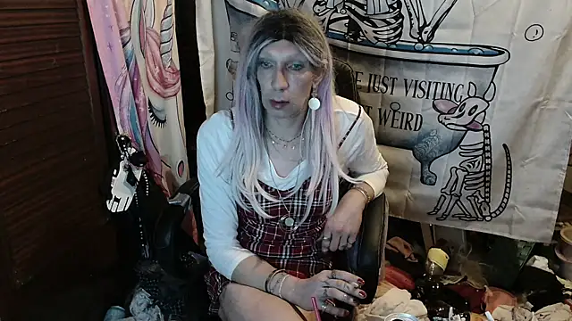 Ombeline1 online show from 03-05-26, 06:15