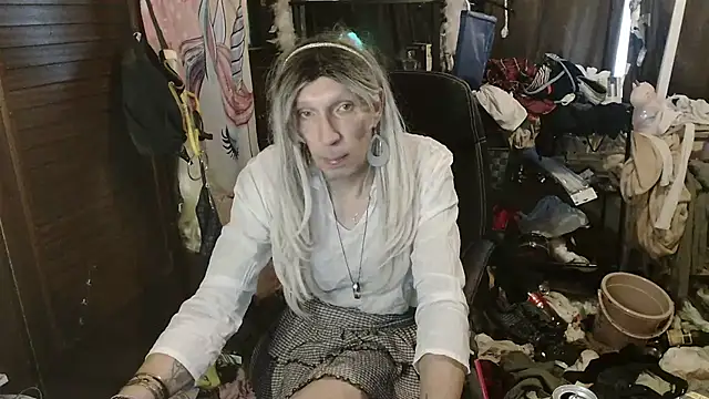 Ombeline1 online show from 01-12-26, 11:50