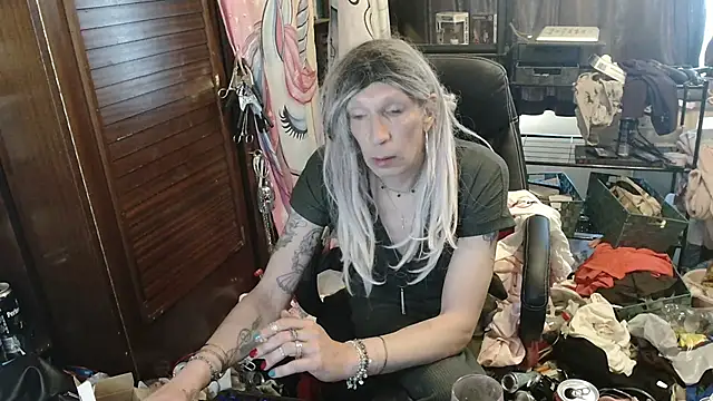 Ombeline1 online show from 05-07-26, 07:56