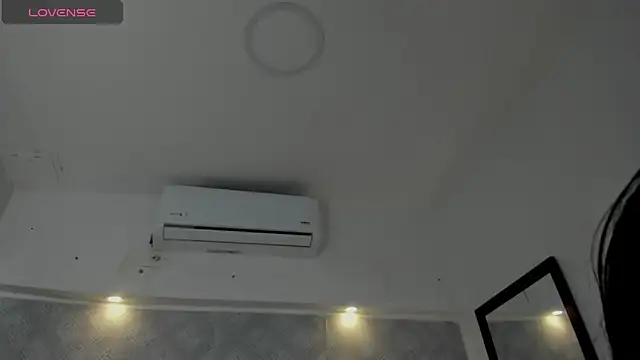 Camilaa Sanchez  online show from 10-16-25, 11:18