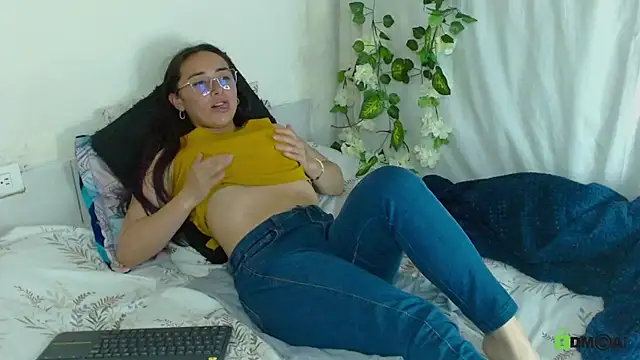 Hot Candy  online show from 04-05-26, 01:12