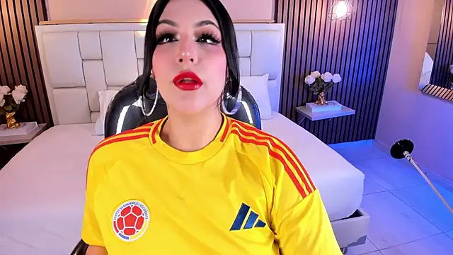 Biancax  online show from 06-18-26, 03:38