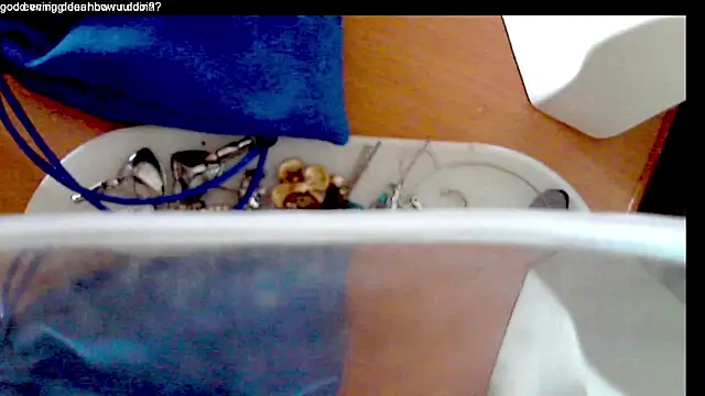 Snapshot of hornymommy69_ chatting on 09-28-25, 10:44 hornymommy69 online show from 09-28-25, 10:44