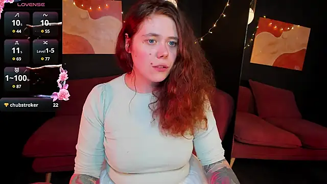 Snapshot of SophiePure chatting on 02-26-25, 02:41 SophiePure online show from 02-26-25, 02:41