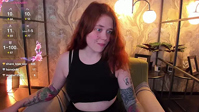 Snapshot of SophiePure chatting on 03-17-25, 03:03 SophiePure online show from 03-17-25, 03:03