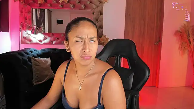 AmelyaMann online show from 04-30-26, 12:45