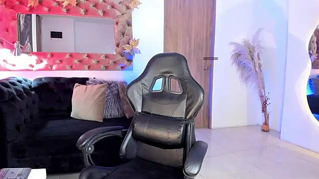 AmelyaMann online show from 06-20-26, 12:21