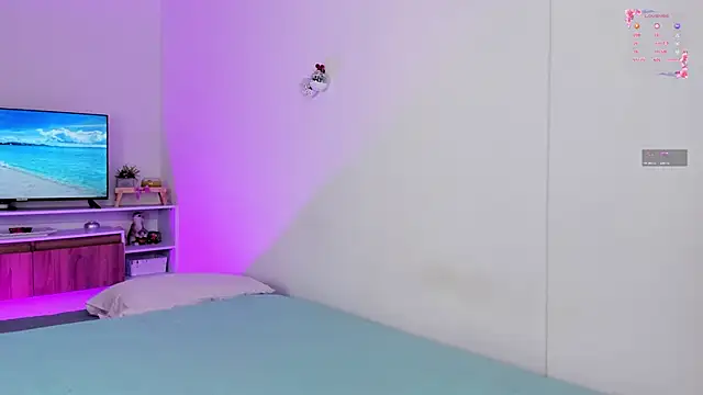 Snapshot of AmelyaMann chatting on 03-14-26, 02:01 AmelyaMann online show from 03-14-26, 02:01