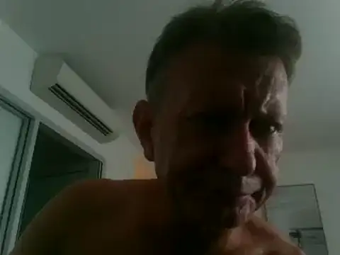 Snapshot of butseriouslykahnt chatting on 12-09-24, 02:13 butseriouslykahnt online show from 12-09-24, 02:13