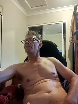 Snapshot of butseriouslykahnt chatting on 02-21-25, 07:54 butseriouslykahnt online show from 02-21-25, 07:54