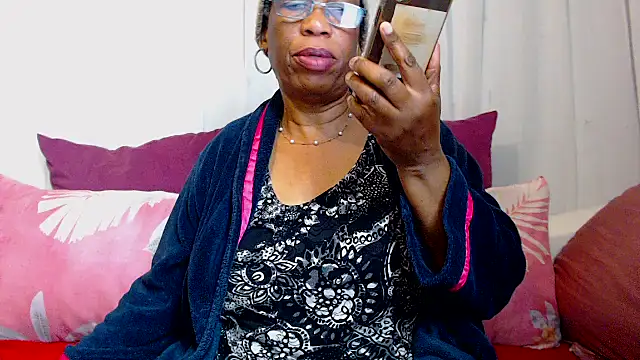 Freakyassnwildx online show from 11-28-25, 06:24