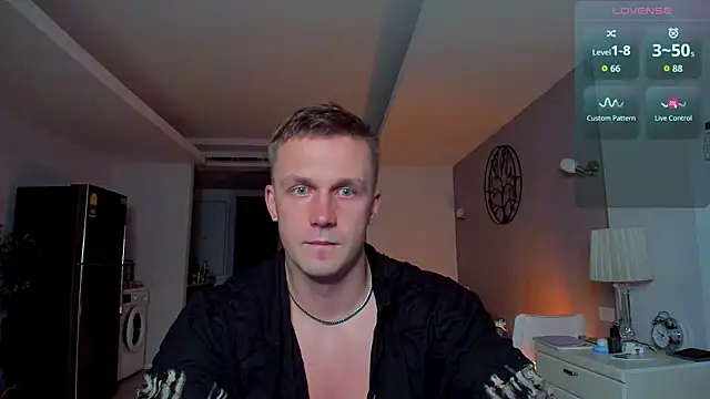 Snapshot of Samuel_Andrew chatting on 05-30-26, 10:43 Samuel Andrew online show from 05-30-26, 10:43