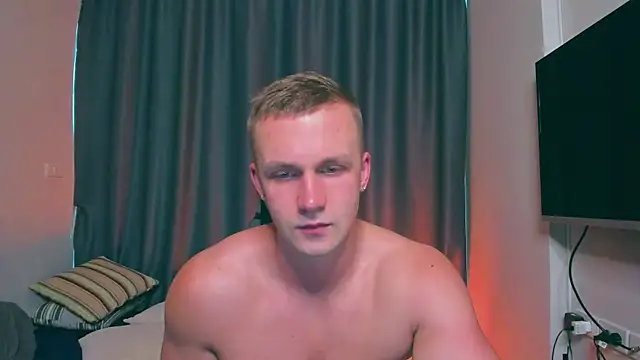 Snapshot of Samuel_Andrew chatting on 03-18-25, 01:24 Samuel Andrew online show from 03-18-25, 01:24
