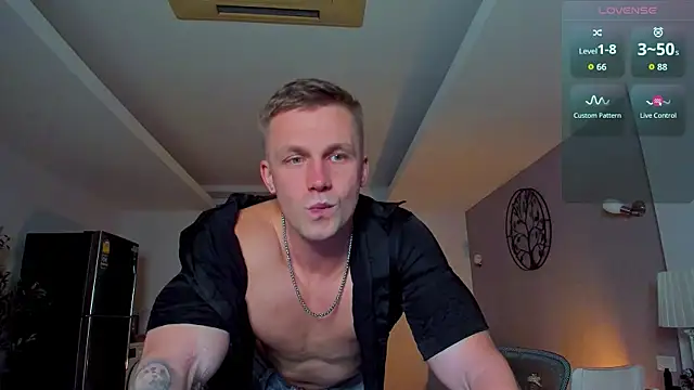 Snapshot of Samuel_Andrew chatting on 05-12-26, 05:04 Samuel Andrew online show from 05-12-26, 05:04