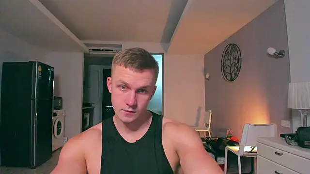Snapshot of Samuel_Andrew chatting on 09-16-25, 04:57 Samuel Andrew online show from 09-16-25, 04:57