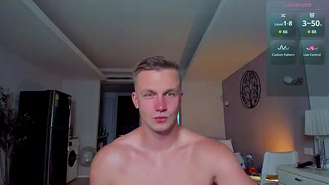 Snapshot of Samuel_Andrew chatting on 05-06-26, 03:32 Samuel Andrew online show from 05-06-26, 03:32