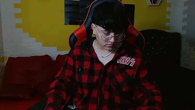 Snapshot of isabeautyx19 chatting on 01-18-26, 02:04 isabeautyx19 online show from 01-18-26, 02:04