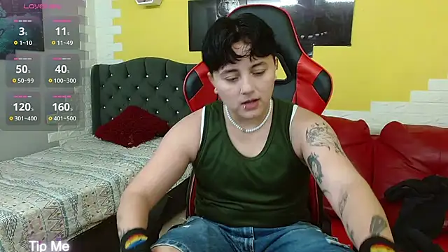 Snapshot of isabeautyx19 chatting on 11-27-25, 02:01 isabeautyx19 online show from 11-27-25, 02:01