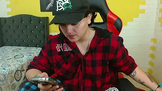 Snapshot of isabeautyx19 chatting on 03-03-26, 05:58 isabeautyx19 online show from 03-03-26, 05:58