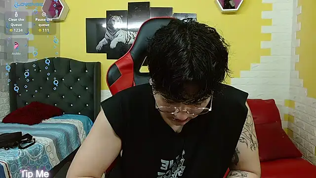 Snapshot of isabeautyx19 chatting on 12-16-25, 01:54 isabeautyx19 online show from 12-16-25, 01:54