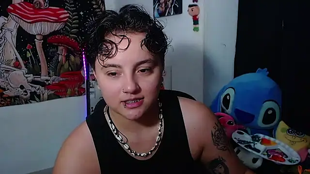 Snapshot of isabeautyx19 chatting on 07-13-26, 01:38 isabeautyx19 online show from 07-13-26, 01:38