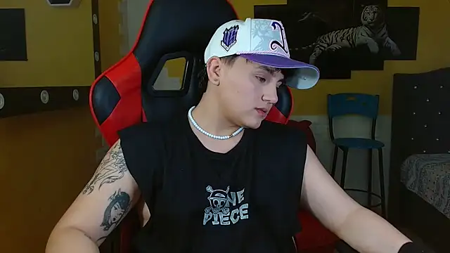 Snapshot of isabeautyx19 chatting on 11-21-25, 04:33 isabeautyx19 online show from 11-21-25, 04:33