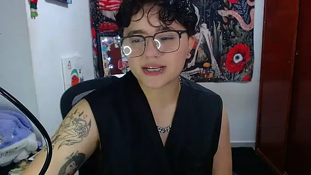 isabeautyx19 online show from 05-15-26, 12:08