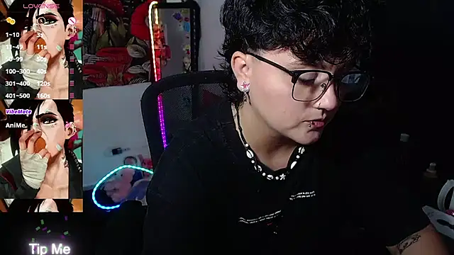Snapshot of isabeautyx19 chatting on 06-28-26, 03:35 isabeautyx19 online show from 06-28-26, 03:35