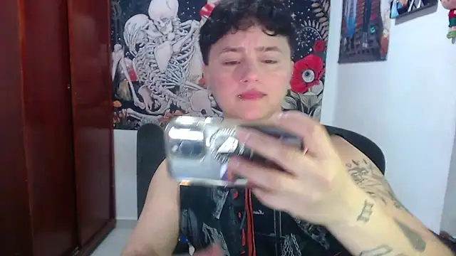 isabeautyx19 online show from 04-19-26, 11:18