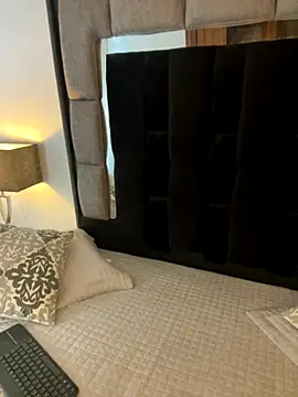 Bonnie vega online show from 11-25-25, 08:42