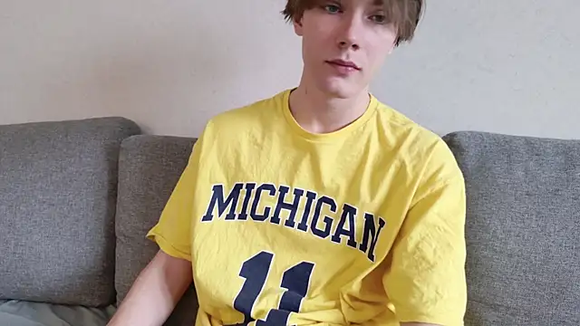 callmenineoneseven online show from 10-13-25, 07:54