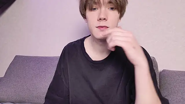 callmenineoneseven online show from 10-18-25, 12:23